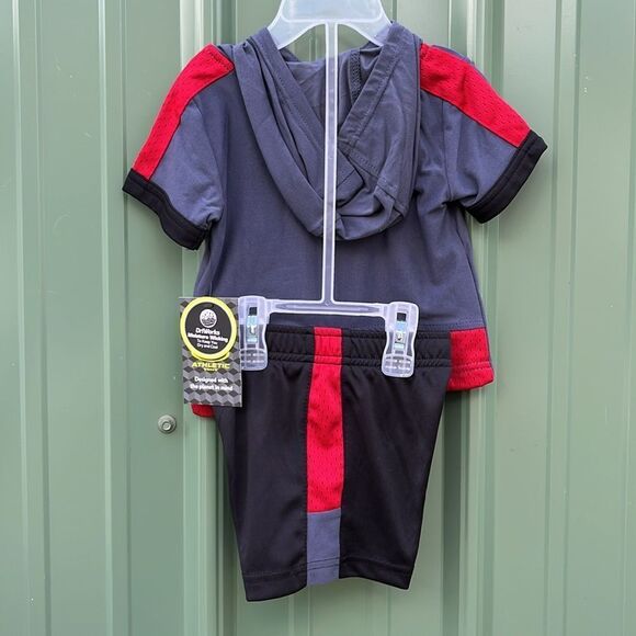 Baby Boy Shorts Shirt’s Bundle 4-Piece Size 6-9M - Picture 6 of 7
